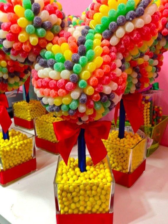 arbol-de-gomiolas-de-minnie-mouse-02